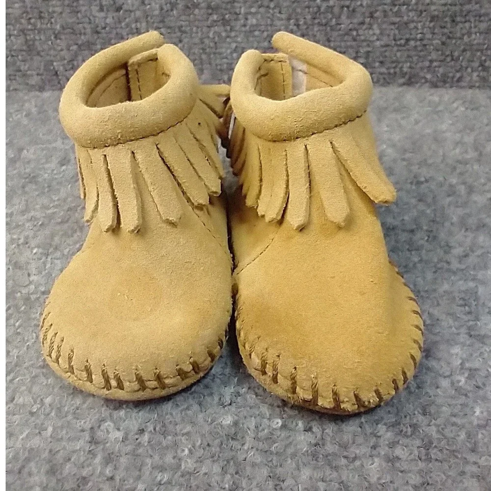Minnetonka Infant Tan Suede Fringe Moccasin Soft Sole Boots 1187 Size 1